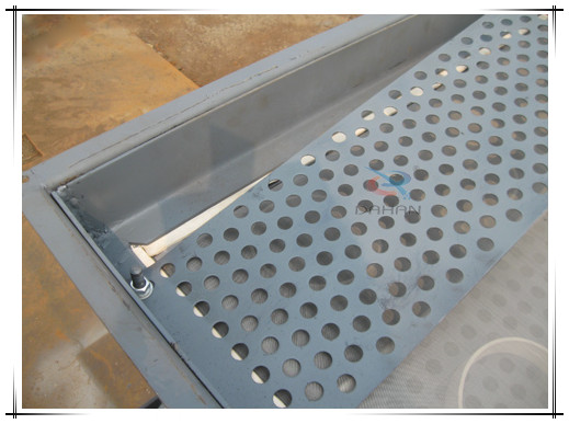 压框加高至筛箱上边缘 压框加高至筛箱上边缘