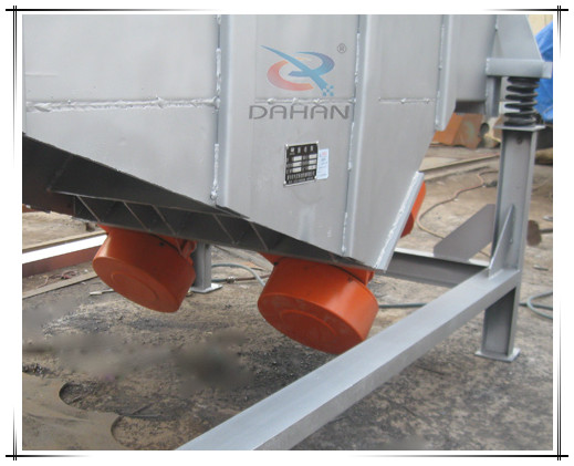 直线筛振动电机