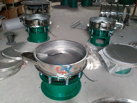 600型不锈钢旋振筛装机现场